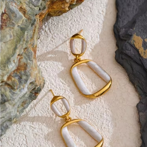 Gold and White Earrings - Picture 4 of 7